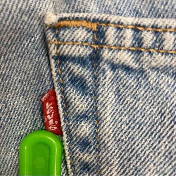 LEVI’S‎ Men’s 505 Vintage Jean Shorts, Size 36, high rise - Picture 6 of 12